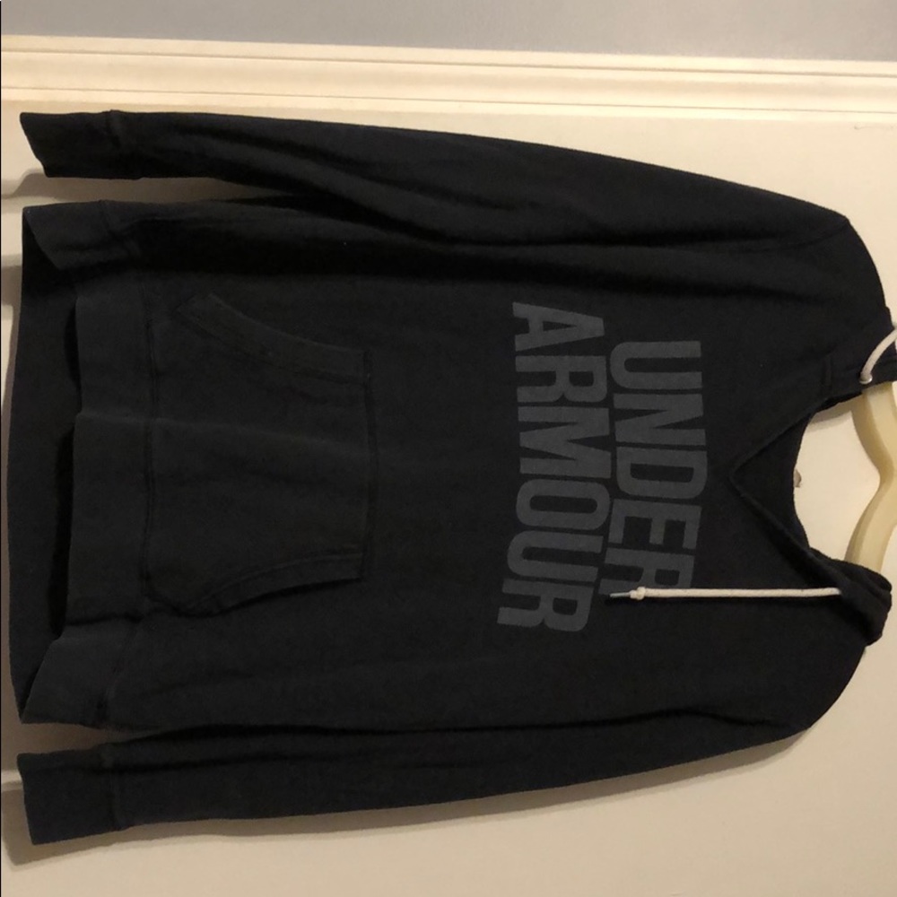 Women’s Under Armour  sweatshirt